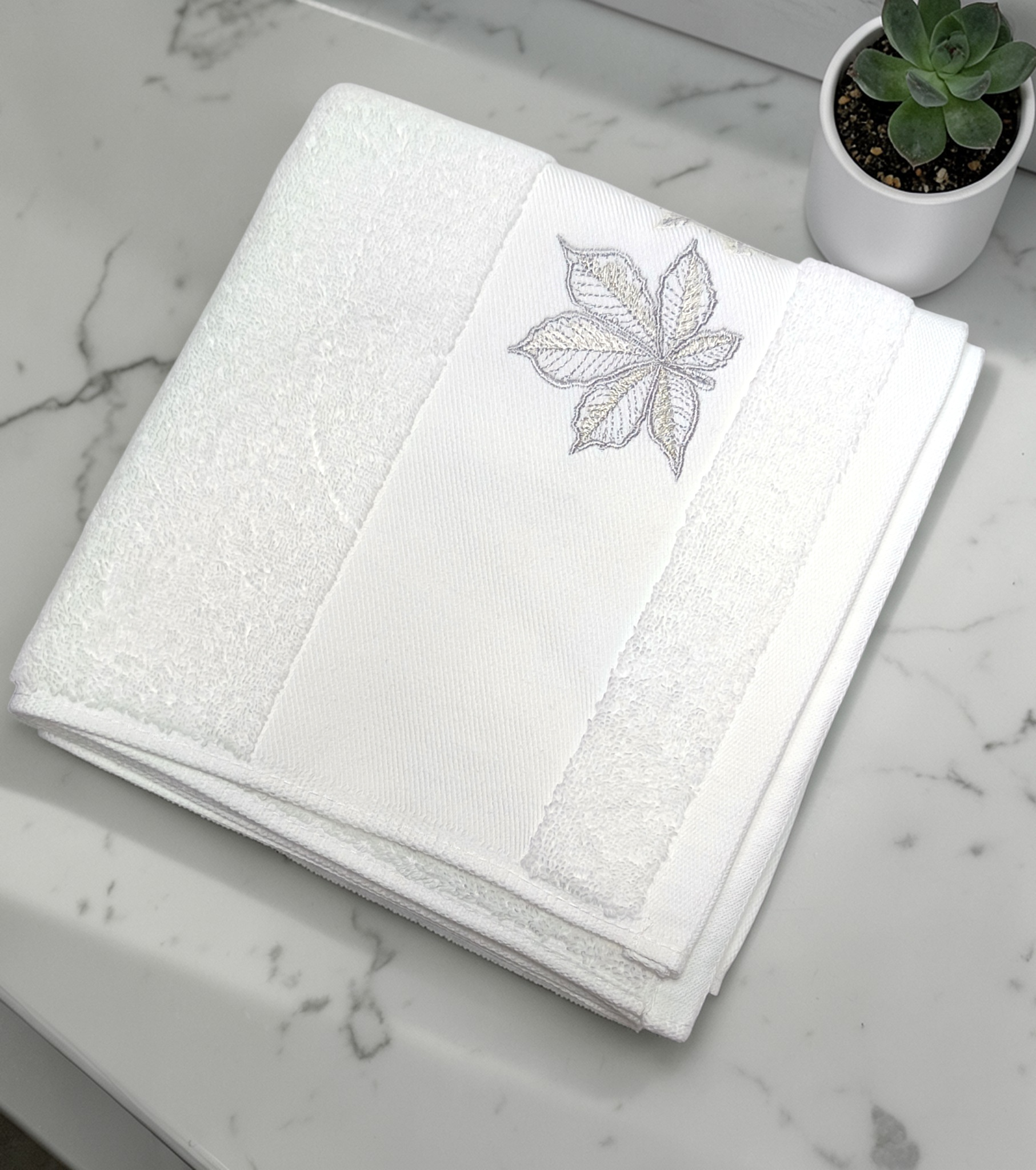 Prosop baie cu broderie 50x90cm