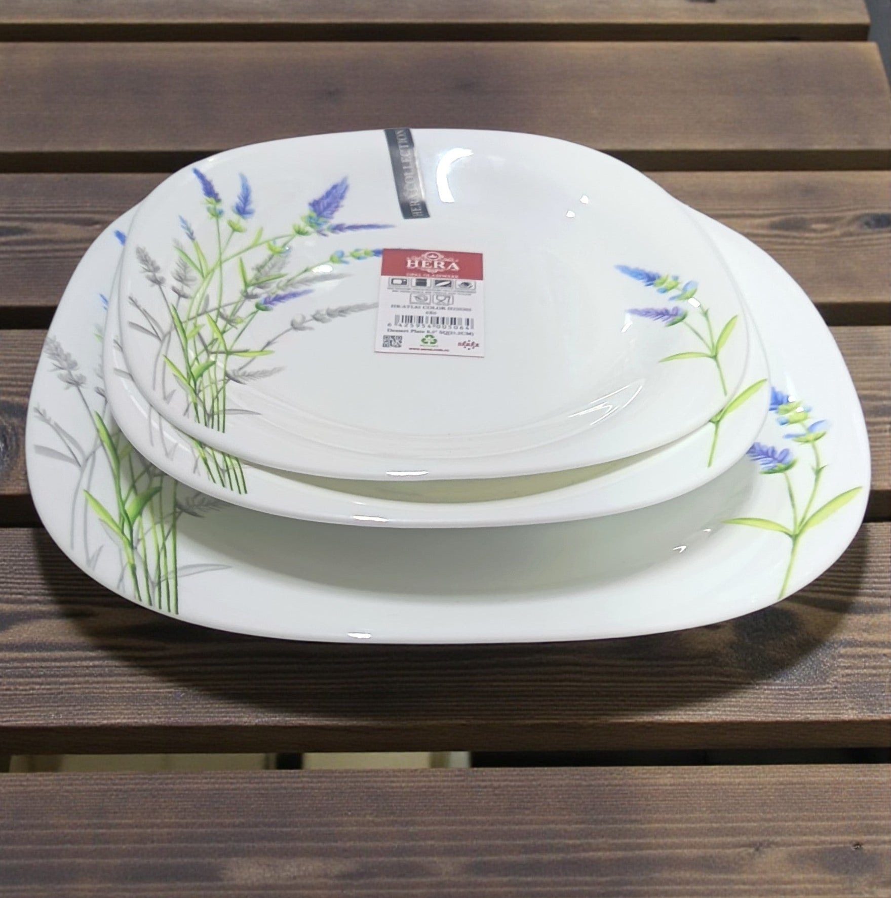 Set de farfurii din opal, 18 piese