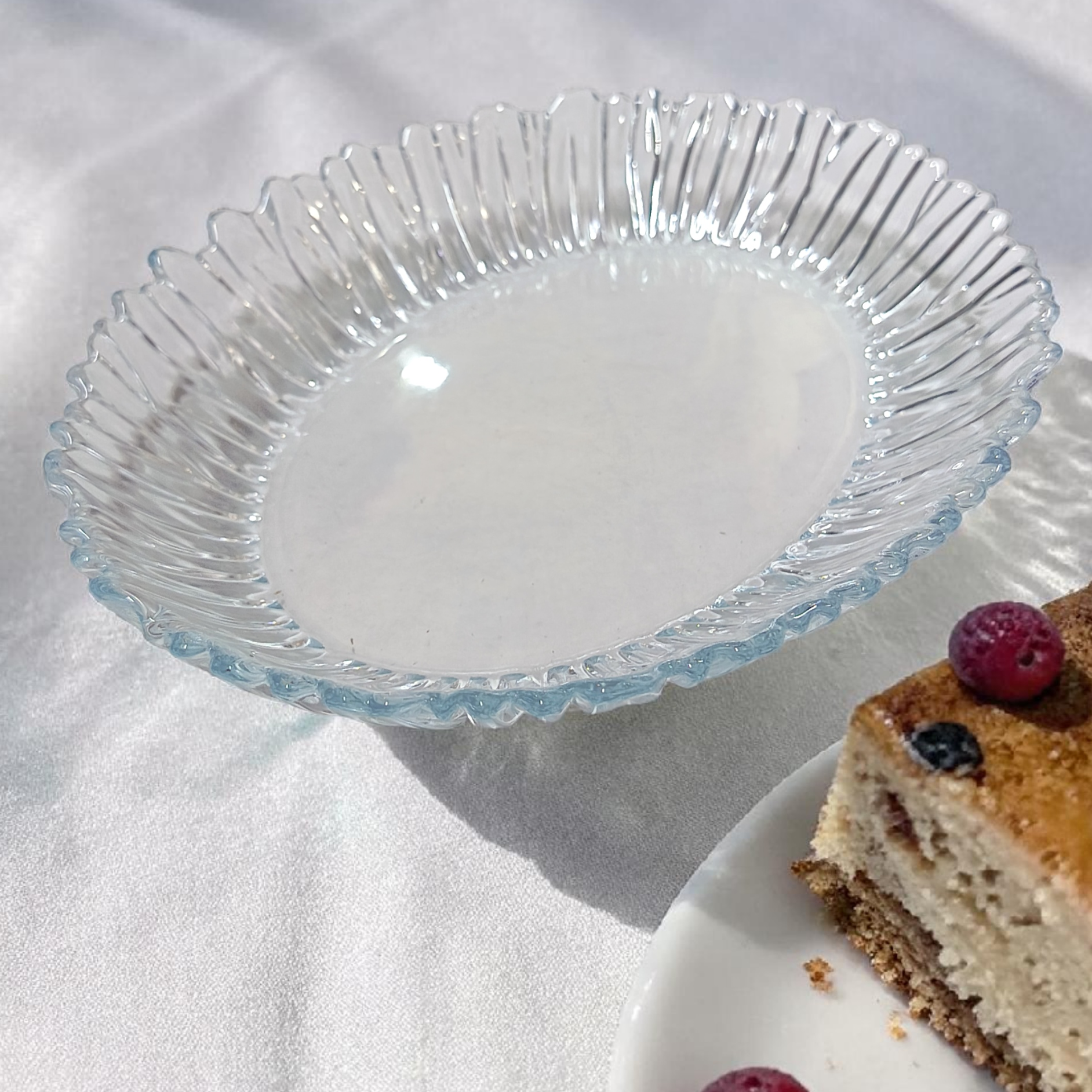 Platou din sticla oval 25x19cm