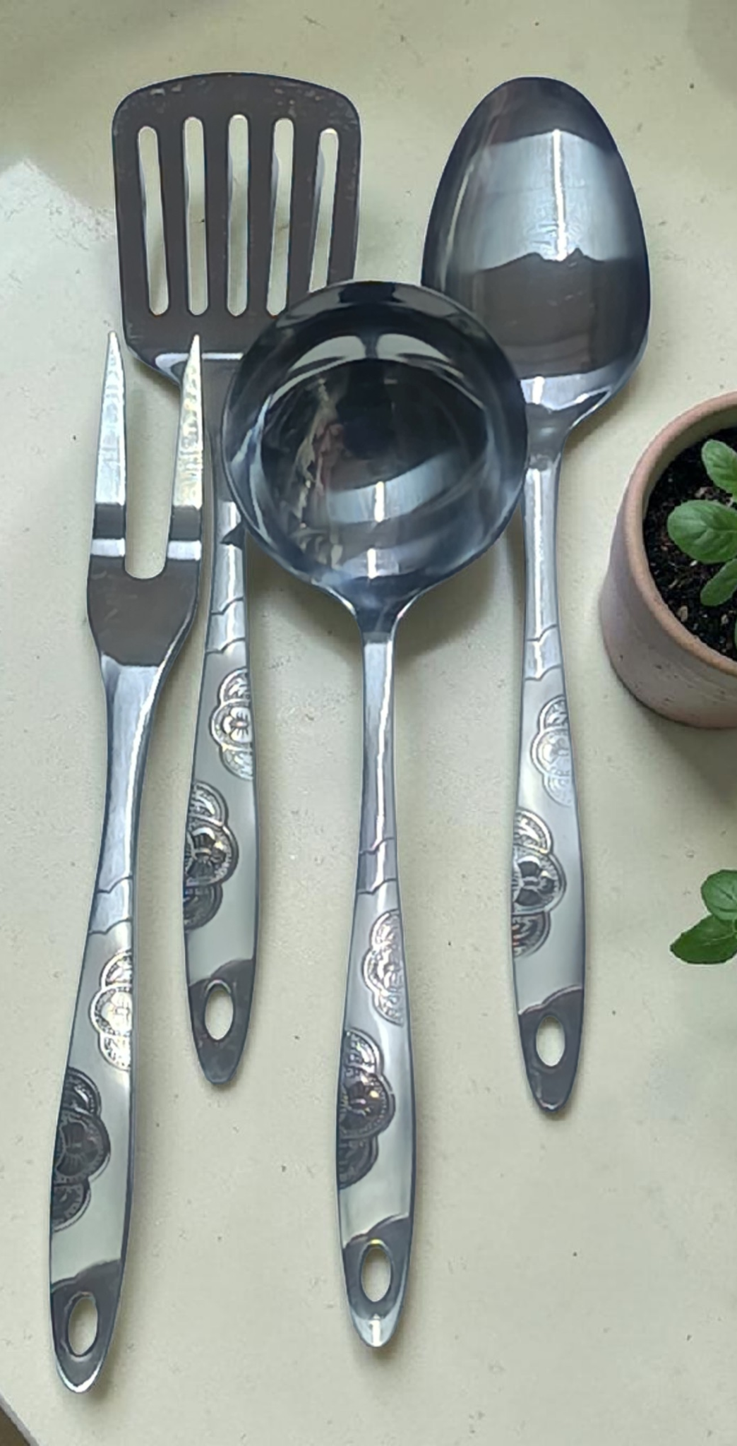 Set ustensile bucatarie
